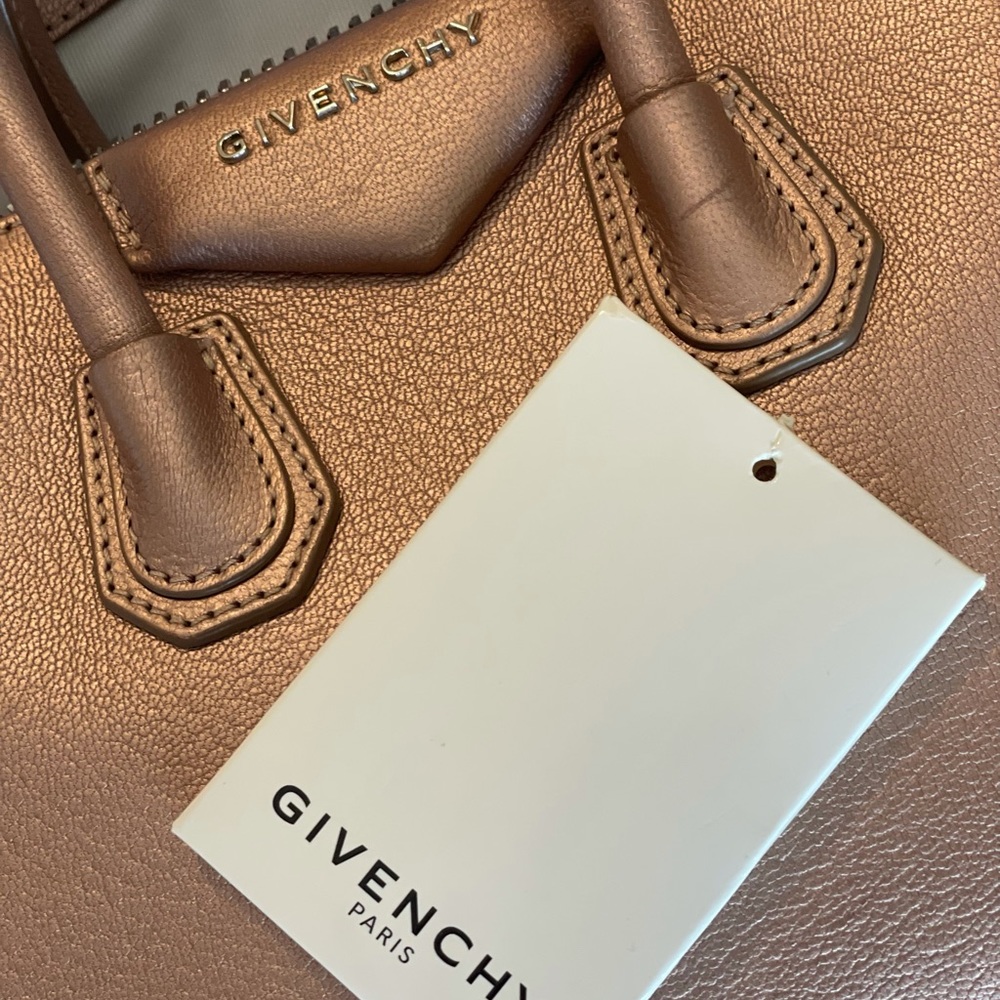Givenchy Mini Antigona - Picture 9 of 9